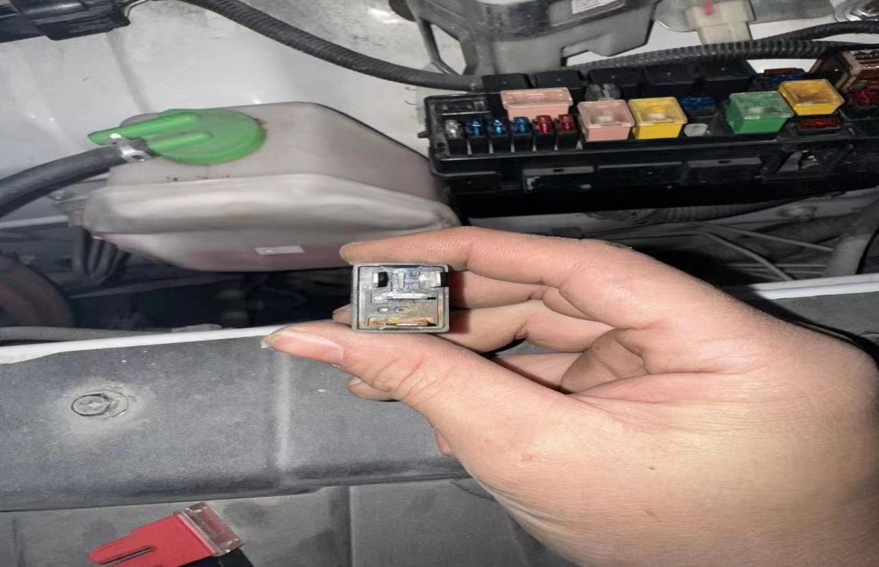 继电器与保险盒复核